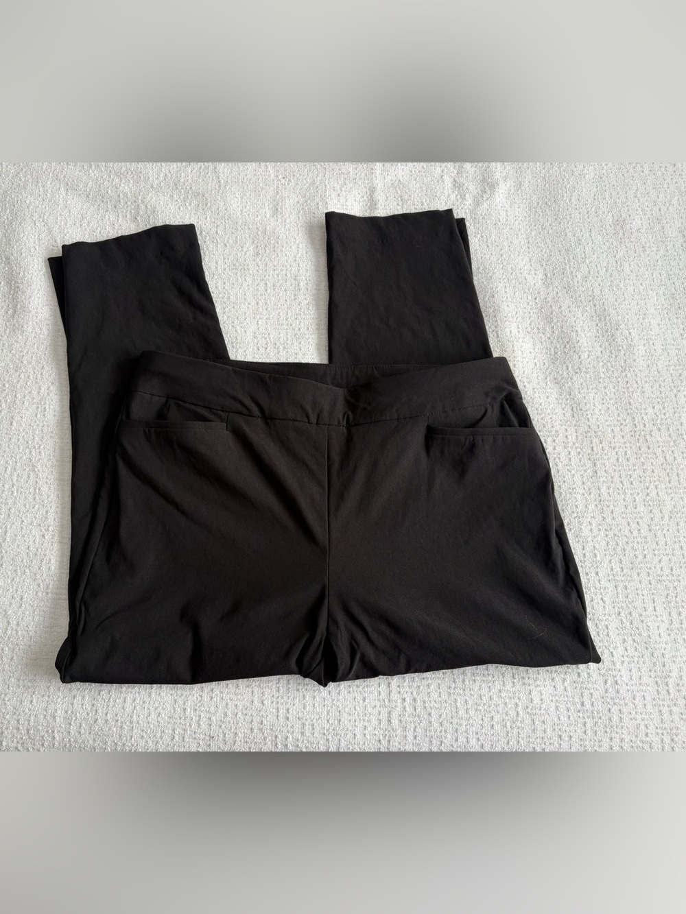 Chicos Women's Black crop Pants